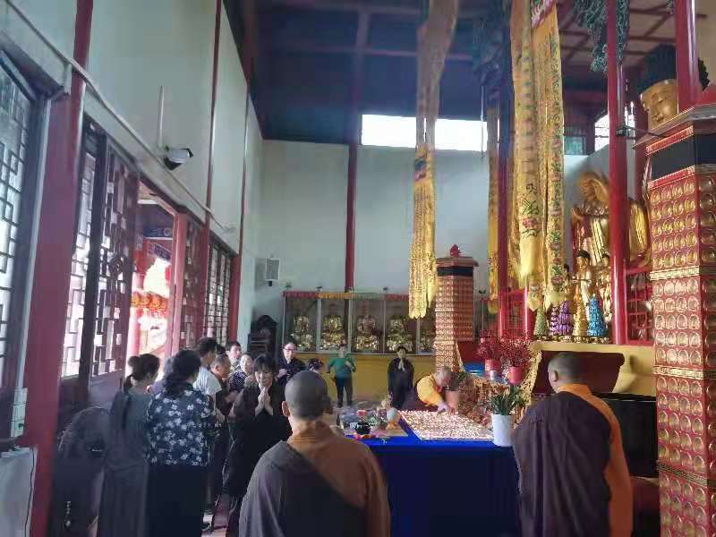 88爱彩文殊菩萨圣诞祈福助考法会圆满